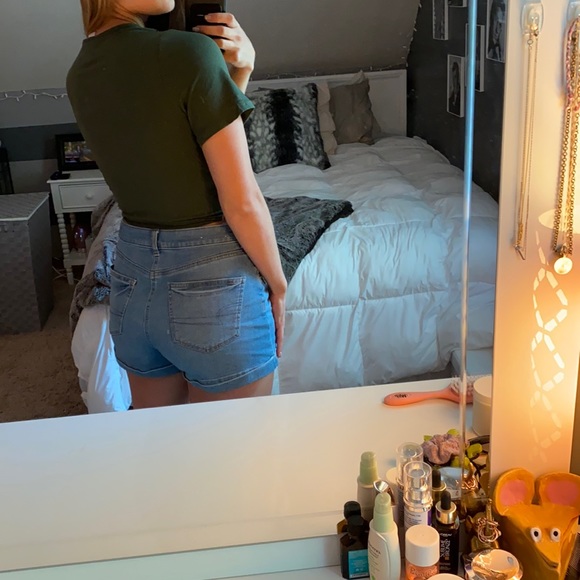 Super Soft crop shirt - Picture 3 of 4